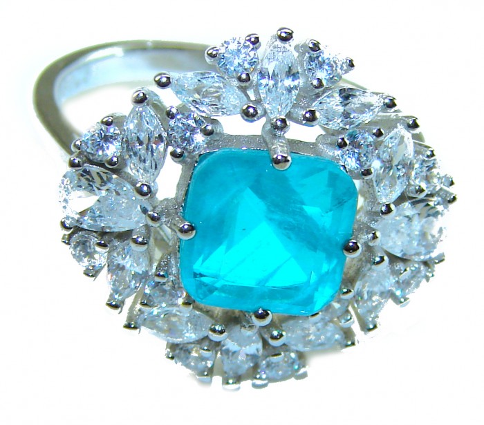 Vintage style - 4.5 carat Emerald .925 Sterling Silver handcrafted Statement ring size 7 1/2 - Close-up of vintage style emerald and silver ring with surrounding stones.