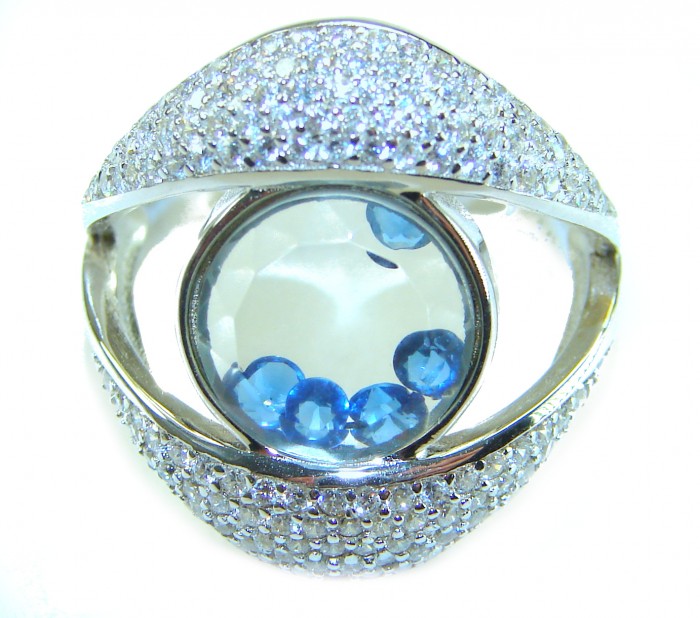 Floating Memories 12.5 carat Sapphire .925 Sterling Silver Handcrafted Ring size 8 - Close-up of Floating Memories Sapphire Sterling Silver ring.
