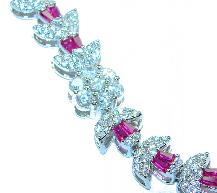 Art Deco - Luxurious natural 11.5 carat Ruby .925 Silver handcrafted bracelet - Close-up of Art Deco silver bracelet with rubies and diamond accents