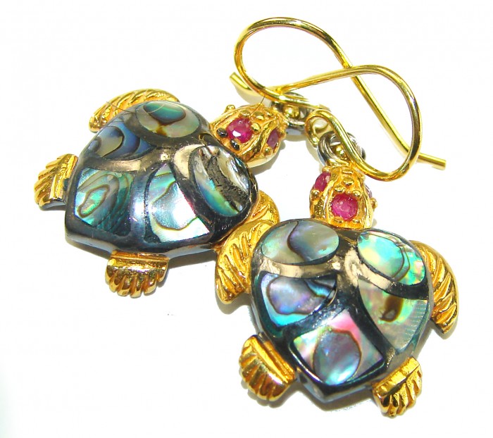 SEA TURTLES Style genuine Pearl 18K Gold over .925 Sterling Silver earrings - Sea turtle earrings, abalone shell, 18K gold over silver, front view detail.
