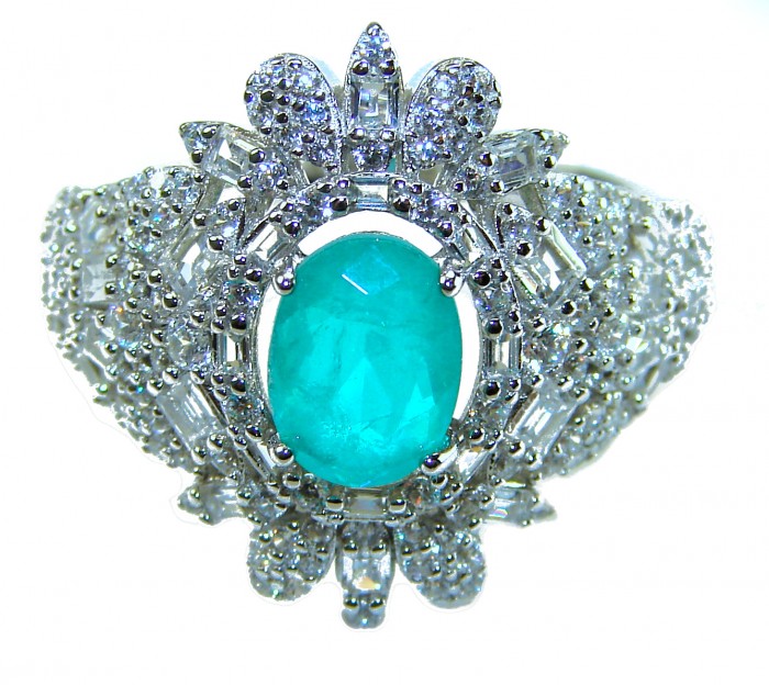 Vintage style - Timless Beauty 6.5 carat Emerald .925 Sterling Silver handcrafted Statement ring size 7 3/4 - Close-up of vintage-style emerald ring with intricate silver detailing