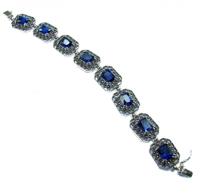 Real Gift of Nature 28.5 carat African Kyanite .928 Sterling Silver handcrafted Bracelet - Elegant sterling bracelet with blue stones, top view.