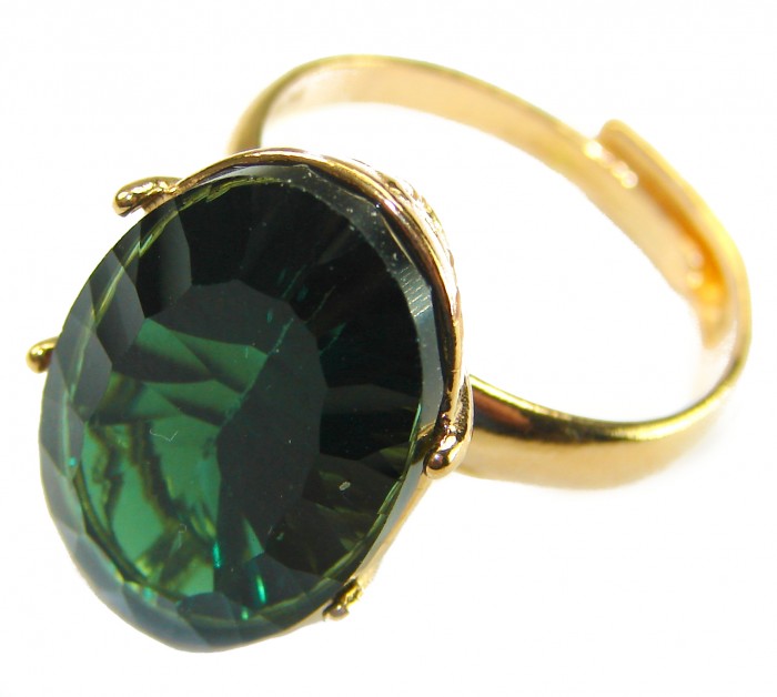 Exotic Beauty oval cut 17.5 carat Helenite .925 Sterling Silver dipped in Real Gold handmade Ring s. 9 adjustable - Oval cut Helenite ring in gold setting close-up view