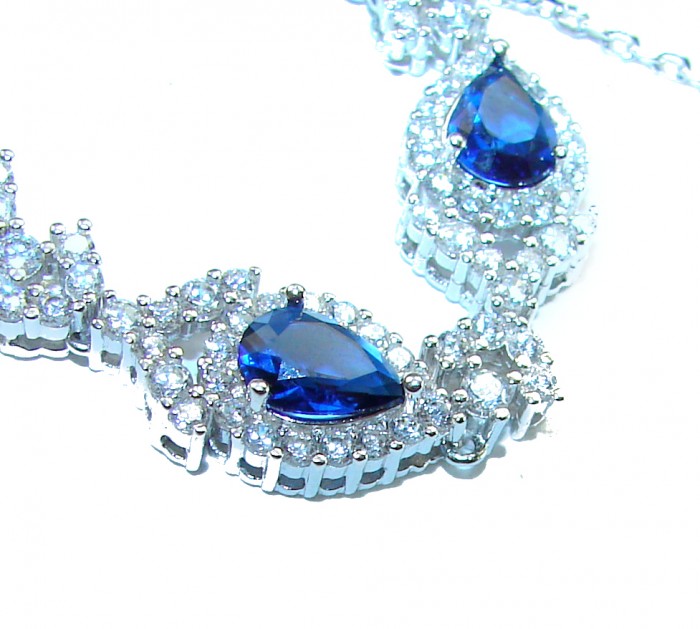 Magnificent Jewel 6.5 carat Sapphire .925 Sterling Silver handcrafted incredible Bracelet - Close-up of sapphire and diamond detail in sterling silver necklace