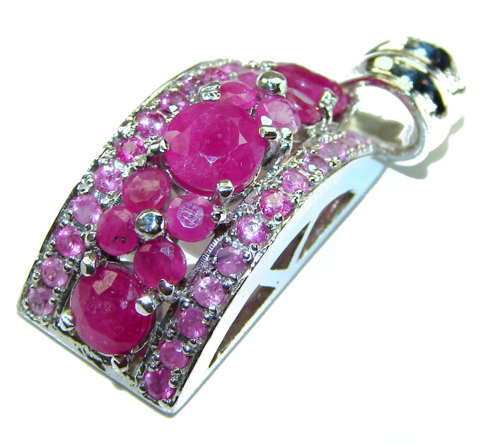 Precious 18.2 carat uthentic Kashmir Ruby .925 Sterling Silver handmade Pendant - Close-up of 18.2 carat Kashmir ruby jewelry with sterling silver setting.
