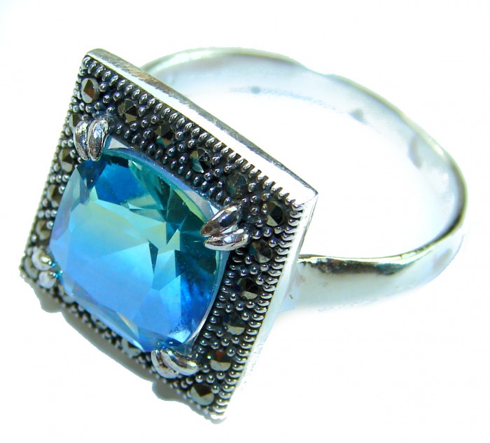 Divine Beauty 9.5 carat Aquamarine .925 Sterling Silver Handcrafted Large ring size 8 - Close-up of aquamarine ring with square silver setting and intricate details