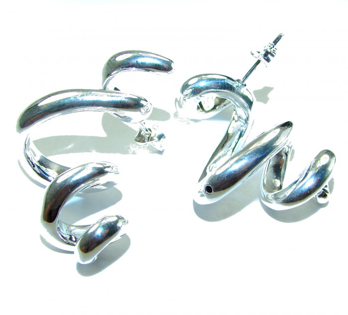Spiral Italy made .925 Sterling Silver handcrafted Earrings - Spiral .925 Sterling Silver Earrings, side view showing curves.