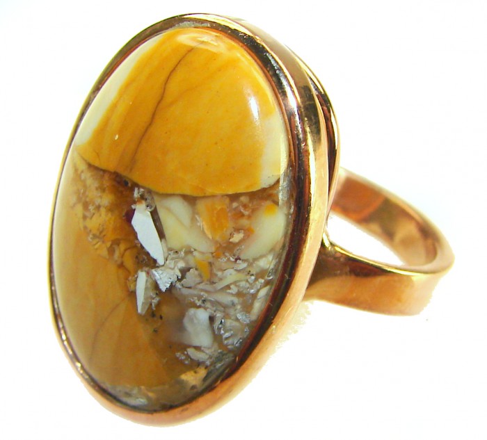 Flawless Australian Bracciated Mookaite 14K Gold over .925 Sterling Silver Ring size 7 adjustable - Close-up of Australian Bracciated Mookaite ring with 14K gold setting