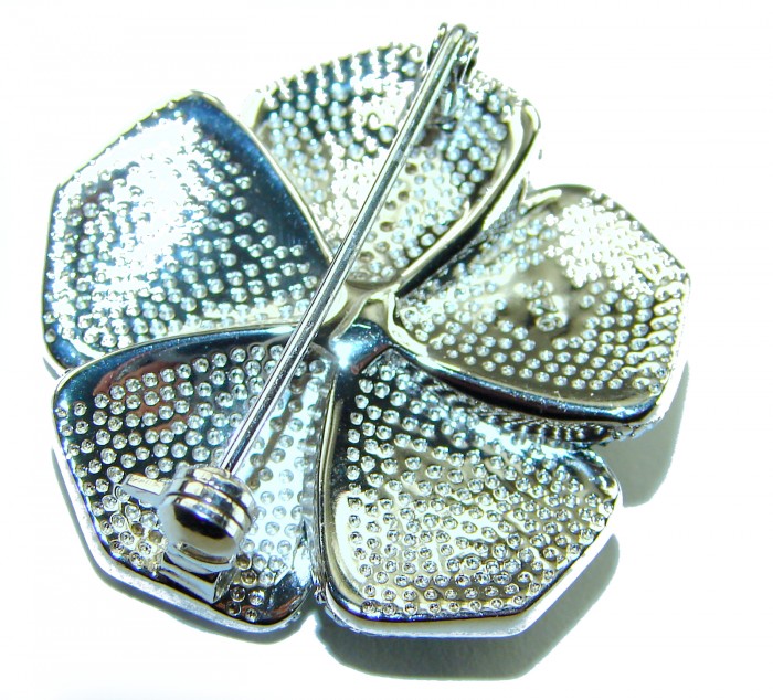Posh Precious Flower 24.5 carat Emerald .925 Sterling Silver handcrafted pendant - Back view, clasp detail of Posh Precious Flower sterling silver brooch
