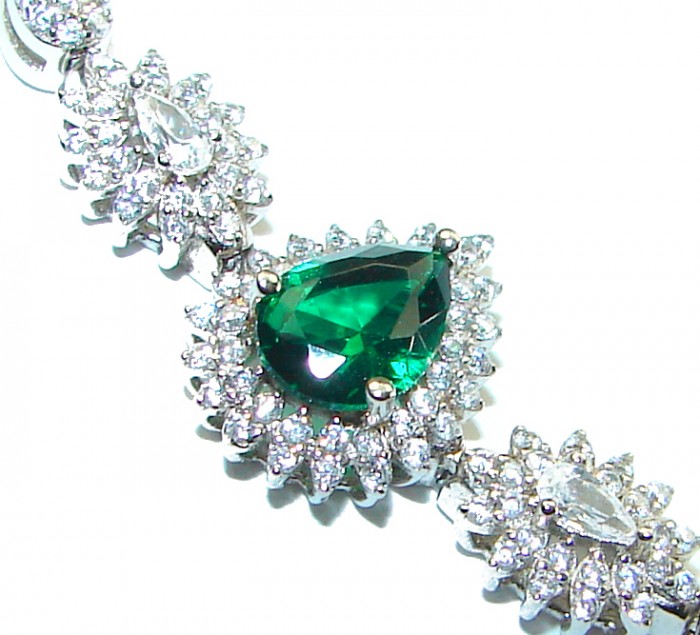 Timless Treasure 4.5 carat Emerald .925 Sterling Silver handcrafted Bracelet - photo 1