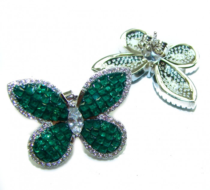 Incredible Butterflies genuine 15.2 carat Emerald .925 Sterling Silver handcrafted Earrings - Butterfly brooches with emeralds and diamonds, front view close-up