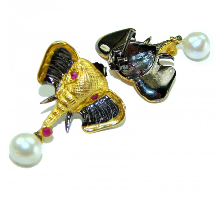 Elephant Authentic Ruby Pearl 2 tones .925 Sterling Silver handcrafted earrings - Elephant earrings with pearl and ruby, front and back view.