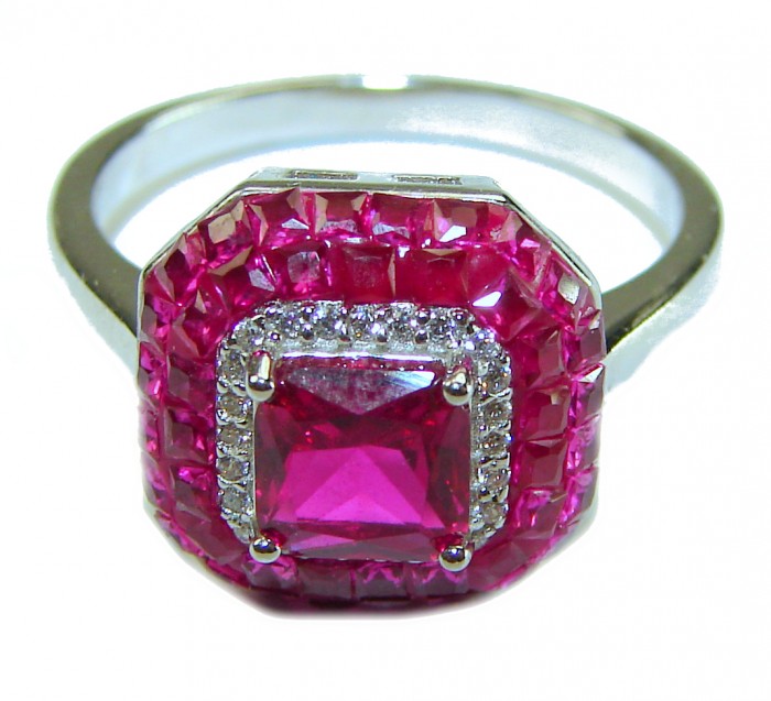 Art Deco - oval Cut - 7.8 carat Ruby .925 Silver handcrafted Cocktail Ring s. 8 - Art Deco ruby ring close-up, oval cut, 7.8 carat, .925 silver handcrafted.