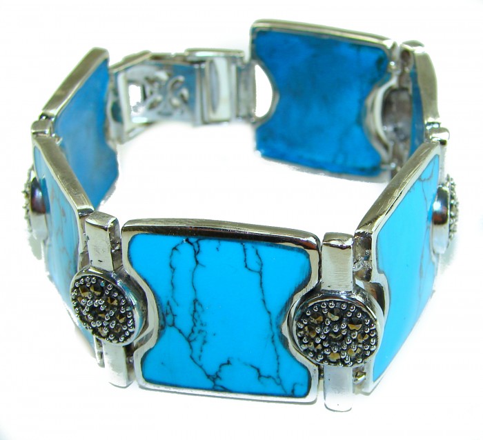 Luxurious one of a kind 65.8 carat Sleeping Beauty Turquoise .925 Sterling Silver handmade Bracelet - Side view of a bracelet with 65.8 carat Sleeping Beauty Turquoise