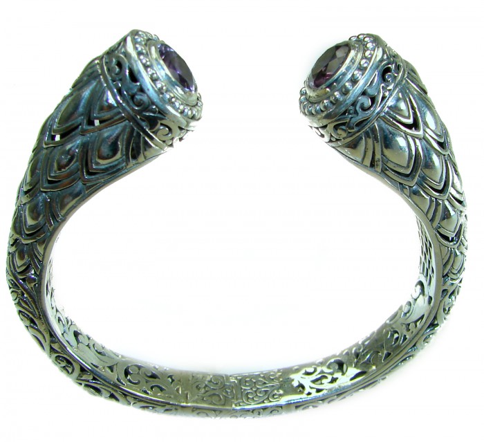 Heavy and Solid 49.8 grams authentic Amethyst .925 Sterling Silver handcrafted bracelet - Ornate silver cuff bracelet with amethyst, top view detailing pattern.