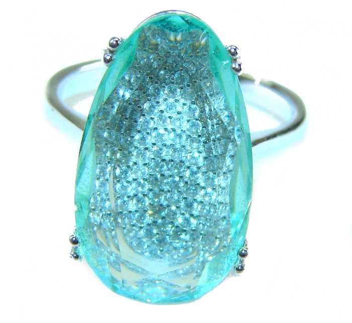 Eau Pure 19.5 carat Green Amethyst .925 Sterling Silver Handcrafted .925 Sterling Silver Handcrafted Ring size 7 - Close-up of 19.5 carat Green Amethyst ring in .925 Sterling Silver.