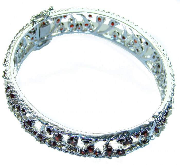 Authentic 18.2 carat Garnet .925 Sterling Silver handmade bangle Bracelet - Side view of 18.2 carat Garnet .925 Sterling Silver handmade bracelet.