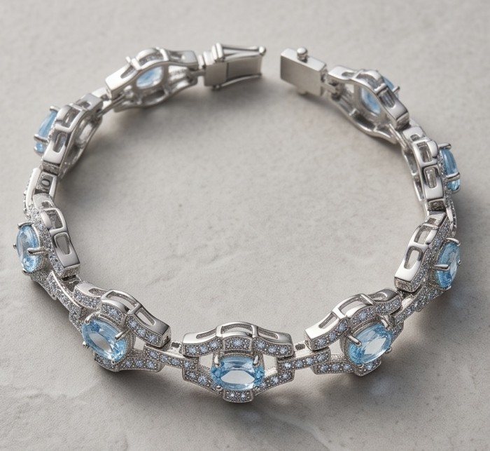 Oceansite - Magnificent 42.5 carat Swiss Blue Topaz .925 Sterling Silver handcrafted Heavy Bracelet - Bracelet top view featuring Swiss Blue Topaz and .925 sterling silver.