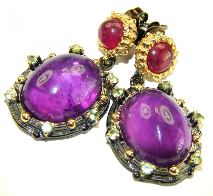 Natural 22.6 carat fancy Amethyst 18K black rhodium Gold over .925 Sterling Silver handmade earrings - Close-up of natural amethyst earrings with black rhodium gold settings