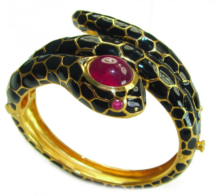 Huge Black Cobra Snake Genuine 8.2 carat natural Kashmir Ruby INLAY ONYX 18K Gold over .925 Sterling Silver handcrafted Bracelet - Snake ring with Kashmir ruby, side view, black and gold detailing.