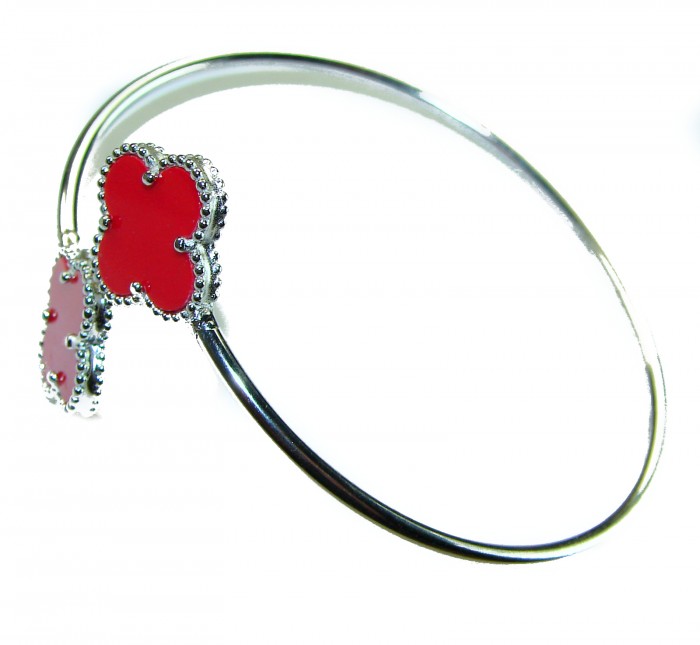 A Red four-leaf clover Coral .925 Sterling Silver handcrafted Bracelet - Red four-leaf clover bracelet, side view, silver detailing.