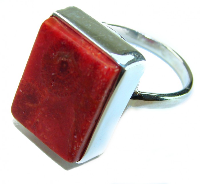 Bochic Style Natural Fossilized Coral .925 Sterling Silver handmade ring s. 10 - Close-up of Bochic Fossilized Coral ring in sterling silver, side angle