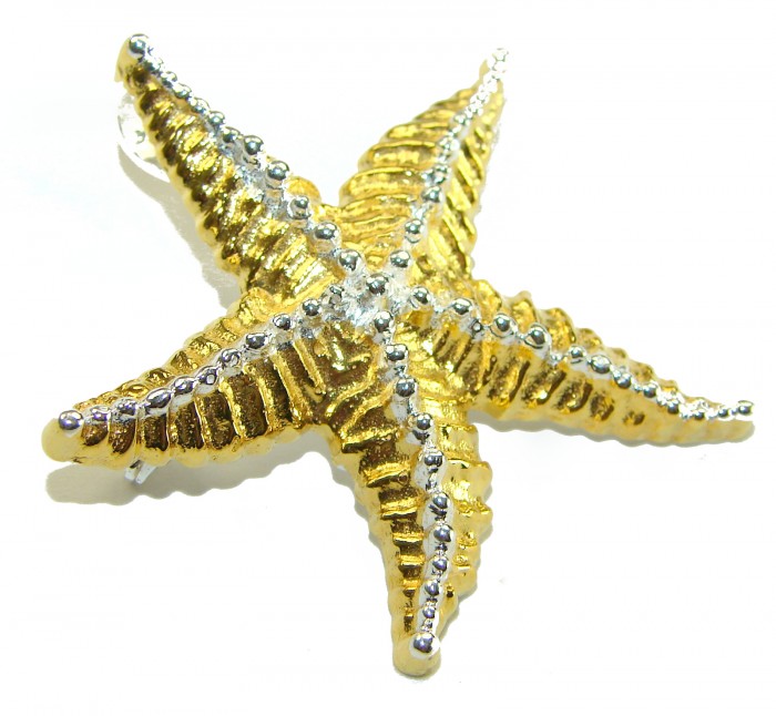 Large Italy made Starfish 18K Gold over .925 Sterling Silver handmade Pendant - Brooch - Large starfish jewelry, 18K gold over silver, top view.