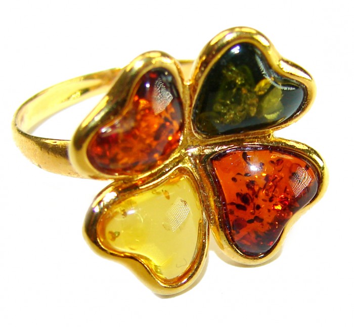 Beauty of the Nature Baltic Amber .925 Sterling Silver handcrafted HUGE ring; s. 7 adjustable - Close-up of heart-shaped Baltic amber ring with gold setting