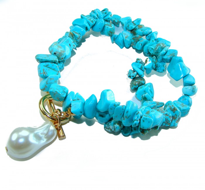 Luxurious natural Turquoise 14K Gold over .925 Sterling Silver handmade necklace - Natural turquoise bracelet with pearl pendant close-up.