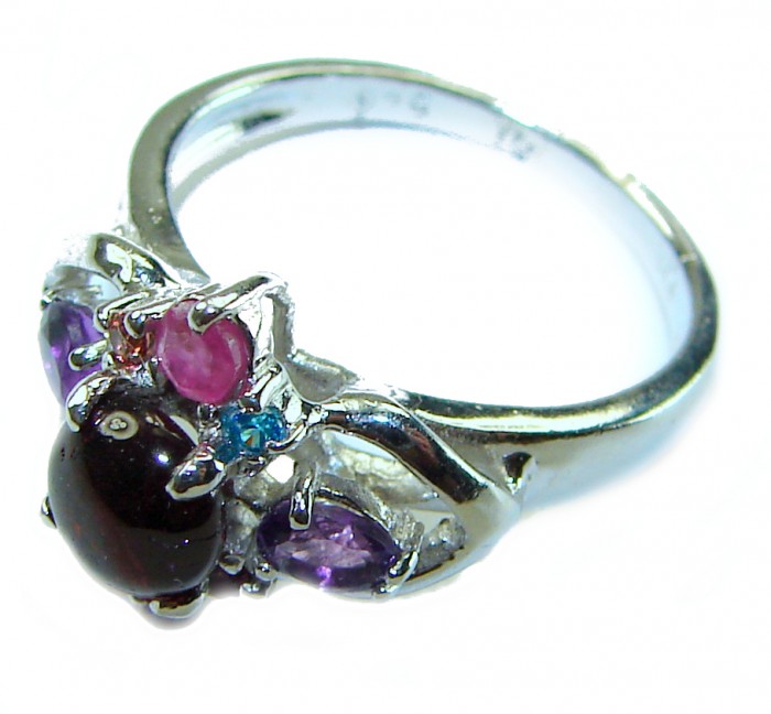 Red Flower Authentic 0.8 carat authentic Australian Garnet .925 Sterling Silver handcrafted ring; s. 6 - Side view of ring with garnet, pink and purple stones.