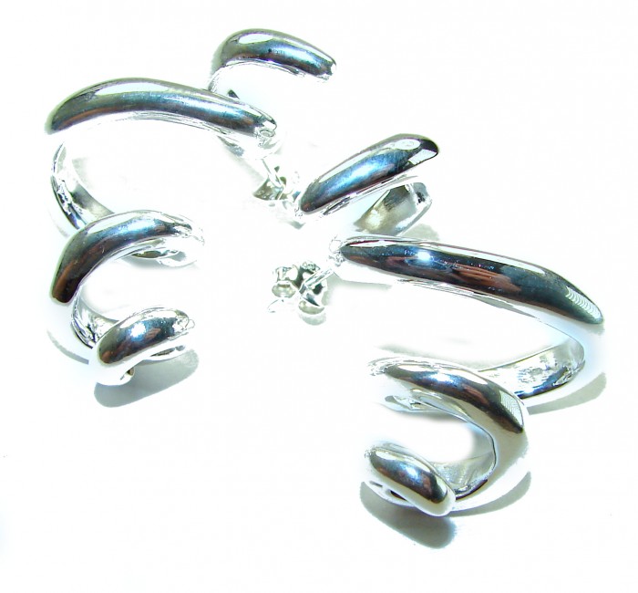 Spiral Italy made .925 Sterling Silver handcrafted Earrings - Spiral .925 Sterling Silver Earrings, close-up view.