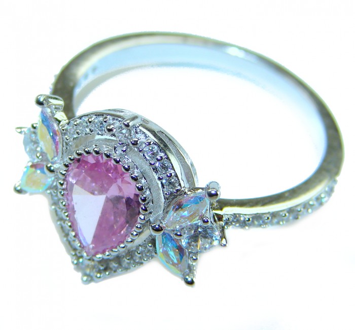 Blooming Beauty 5.5 carat Pink Sapphire .925 Silver handcrafted Cocktail Ring s. 8 - Pink sapphire ring in .925 silver, side view close-up.