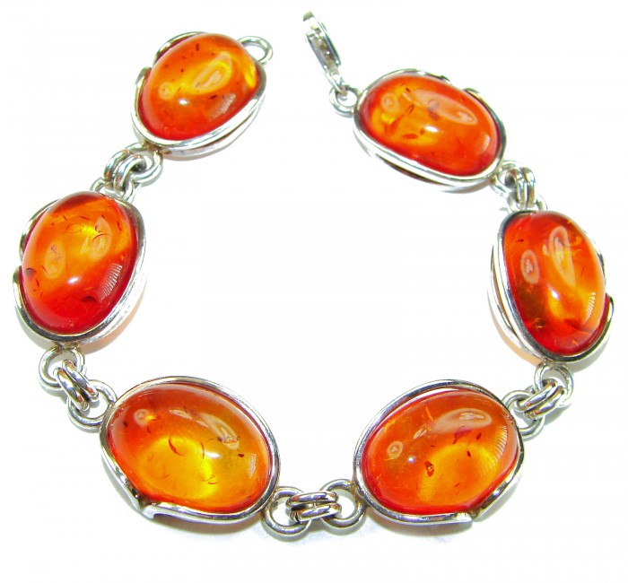 Excellent quality Baltic Amber .925 Sterling Silver entirely handcrafted Bracelet - Baltic Amber bracelet in sterling silver, top view.
