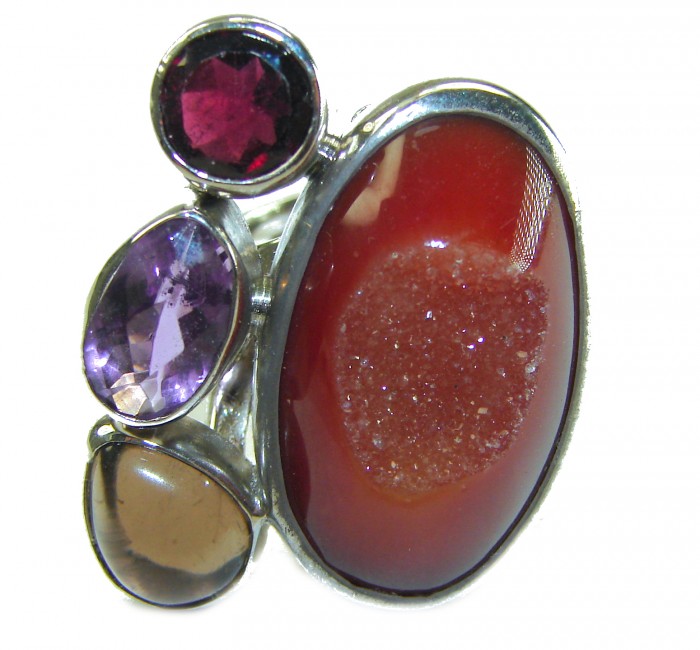 Top quality 25.2 carat Druzy Agate .925 Sterling Silver Handcrafted Large Ring size 7 - Close-up of 25.2 carat Druzy Agate ring with sterling silver setting.