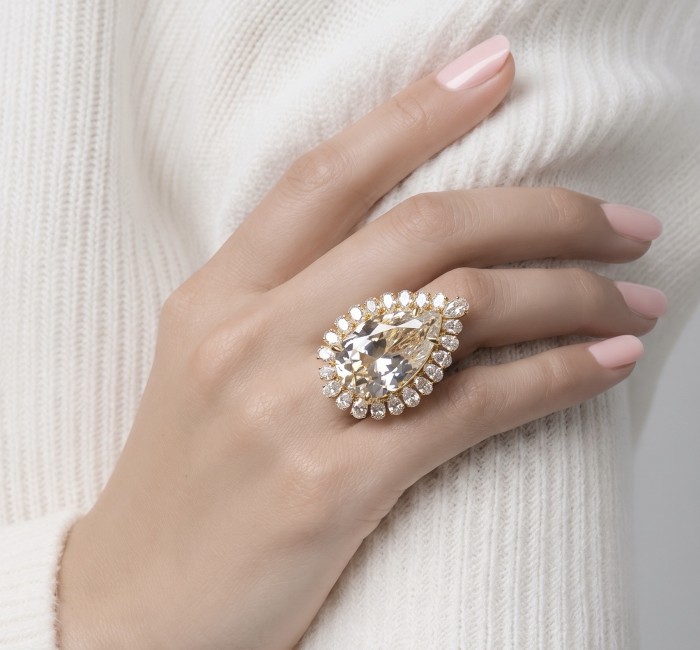 Massive Authentic pear cut 35.2 carat White Topaz 18K Gold over .925 Sterling Silver ring s. 8 - Pear cut 35.2 carat white topaz ring on hand, emphasizing stone size