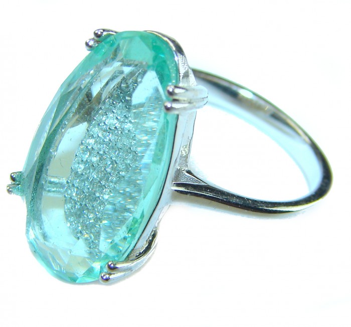 Eau Pure 19.5 carat Green Amethyst .925 Sterling Silver Handcrafted .925 Sterling Silver Handcrafted Ring size 7 - Side view of Eau Pure 19.5 carat Green Amethyst in .925 Sterling Silver ring