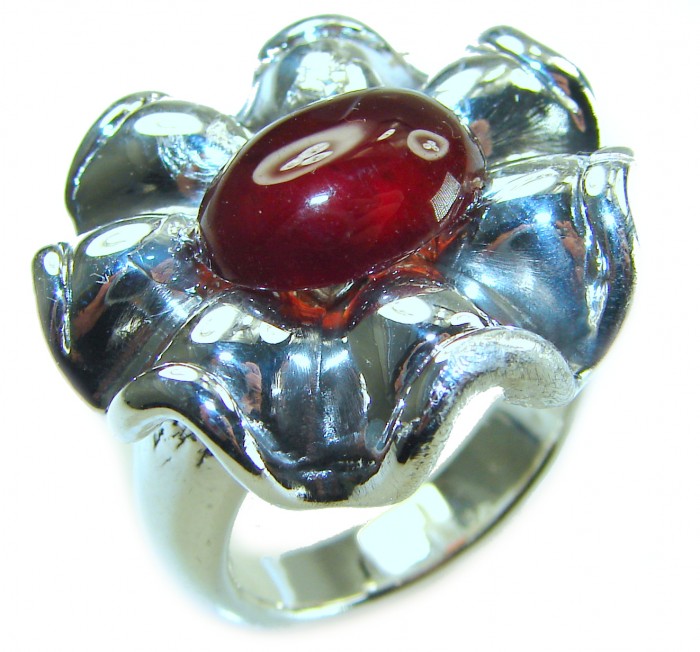 Blue Flower AAAA QUALITY Garnet .925 Sterling Silver handmade Large ring size 8 - Close-up of blue flower garnet ring in sterling silver.