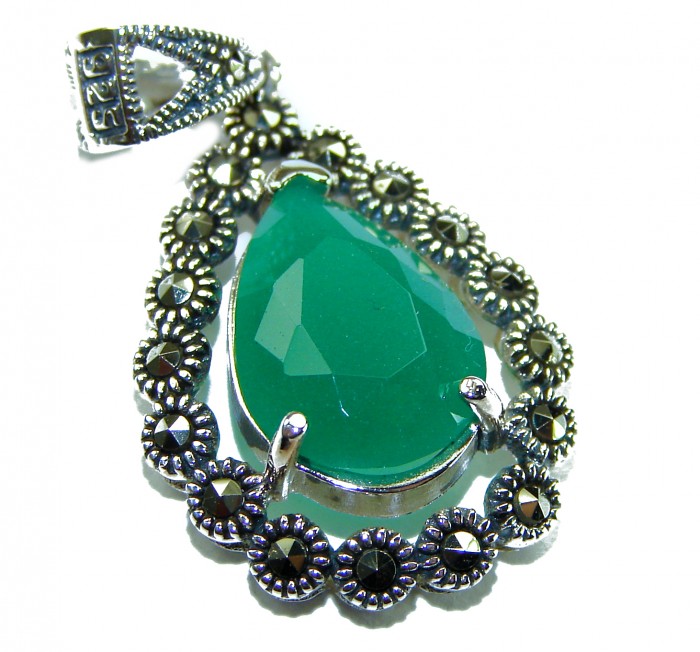 Stella - Very Unique authentic 10.5 carat Jade .925 Sterling Silver handcrafted pendant - Close-up of jade pendant with ornate sterling silver setting
