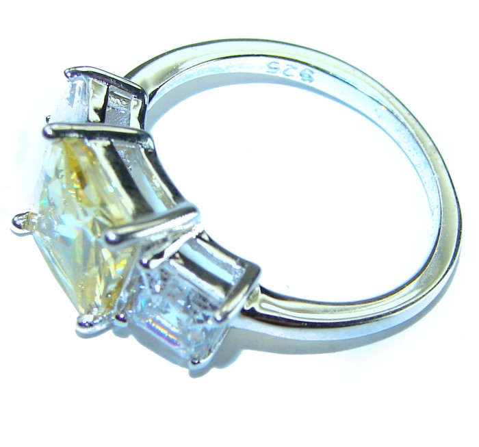 Endless Love 4.5 carat Heart cut Yellow Sapphire .925 Sterling Silver handcrafted ring; s. 7 - photo 1
