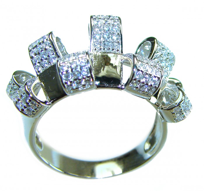 Extravaganza 9.8 carat White Topaz .925 Sterling Silver brilliantly handcrafted ring s. 6 3/4 - Side view of Extravaganza white topaz sterling silver ring.