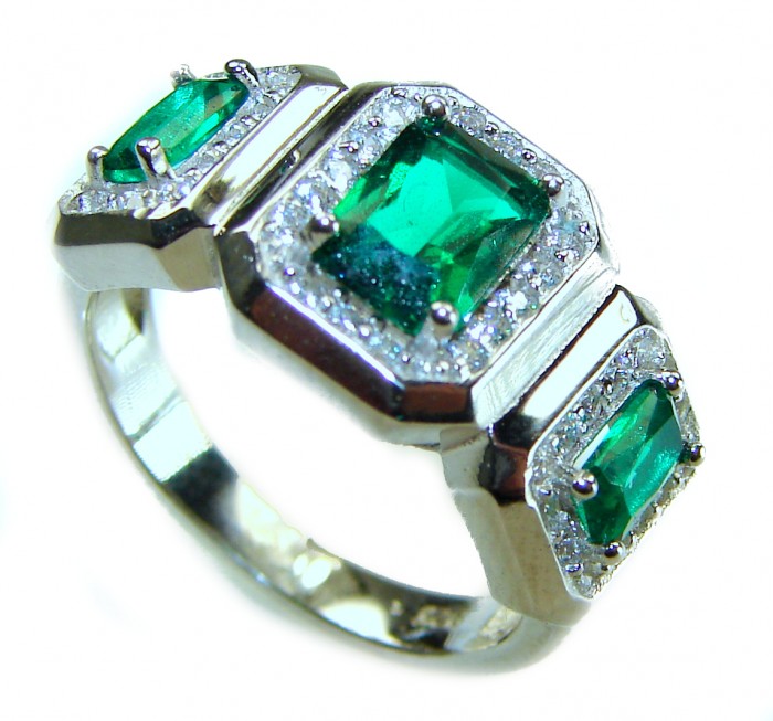 Natural 8.6 carat Chrome Diopside .925 Sterling Silver Reversible ring size 6 1/4 - Silver ring with green stones, close-up view
