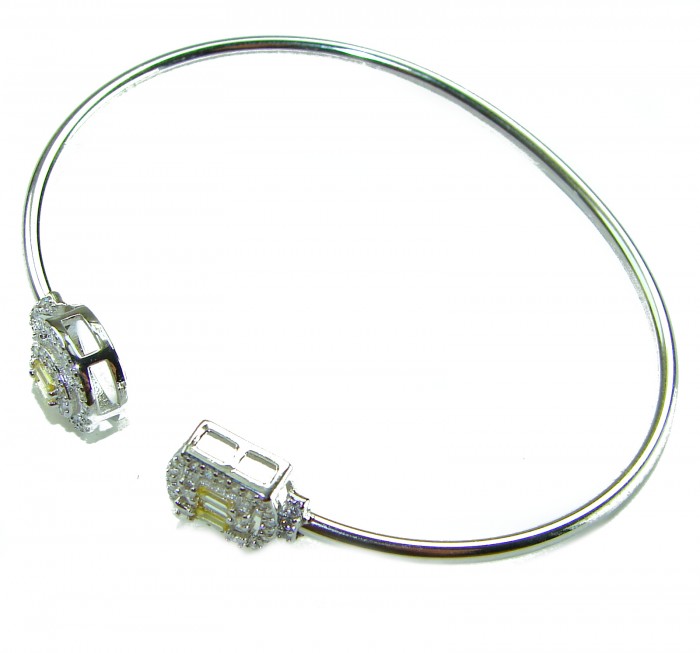 Precious Light Natural 5.2 carat White Topaz .925 Sterling Silver bracelet - Sterling silver bracelet with topaz stones, side view.