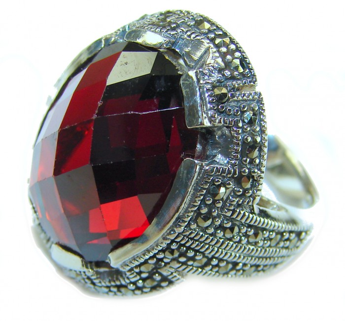 Red Cascade Authentic 25.4 carat Garnet .925 Sterling Silver brilliantly handcrafted large Statement Ring size 7 - Close-up of Red Cascade 25.4 carat Garnet in .925 Sterling Silver ring.