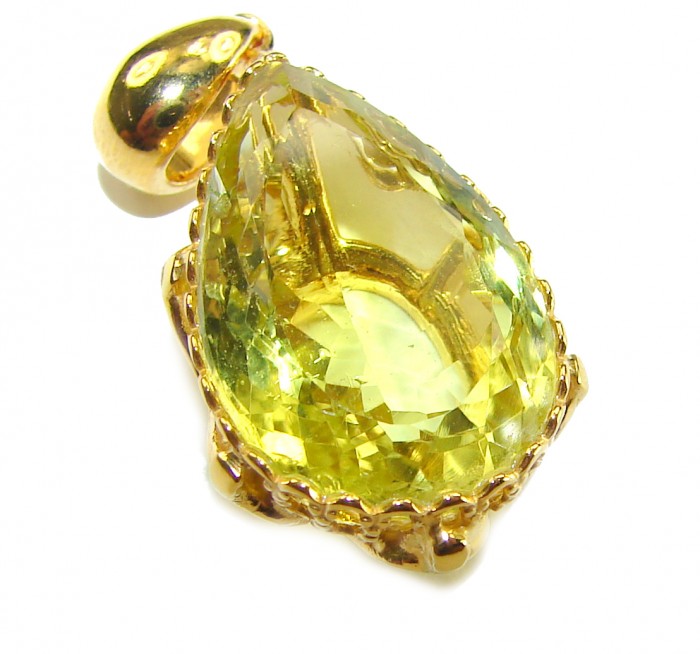 Pear cut 10.3 carat Lemon Quartz 18K Gold over .925 Sterling Silver handcrafted pendant - Close-up of pear cut Lemon Quartz pendant in 18K gold over sterling silver.