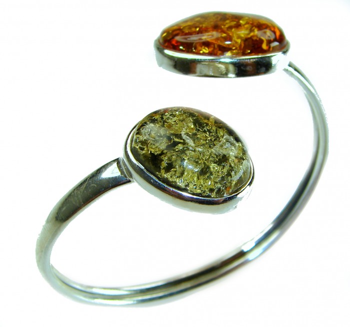 Vintage Design Genuine 20.5 carat Baltic Amber .925 Sterling Silver handmade Bracelet - Vintage Baltic amber sterling silver ring, side view close-up.