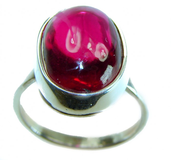 Bella Rosa Genuine 10.5 CARAT Star Ruby .925 Sterling Silver Large Statement Ring size 8 1/4 - Close-up of Bella Rosa 10.5 carat star ruby in .925 sterling silver ring