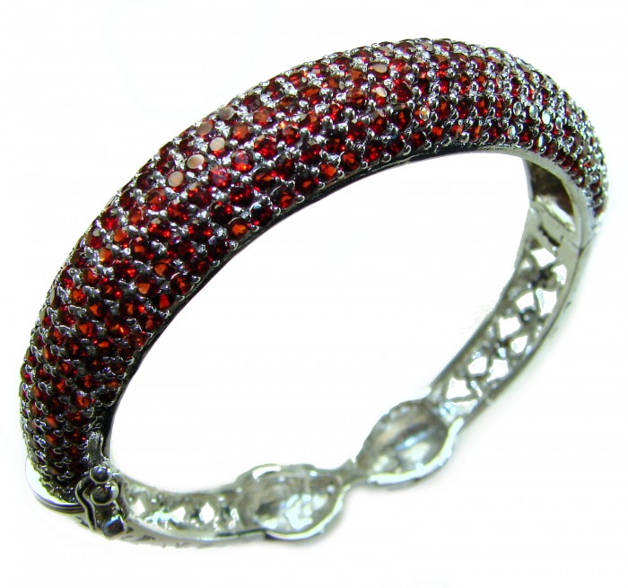 Dolce Vita - Precious Natural 42.5 carat Mozambique Garnet rhodium over .925 Sterling Silver handcrafted bracelet - Side view of Dolce Vita Mozambique Garnet bracelet, 42.5 carats.