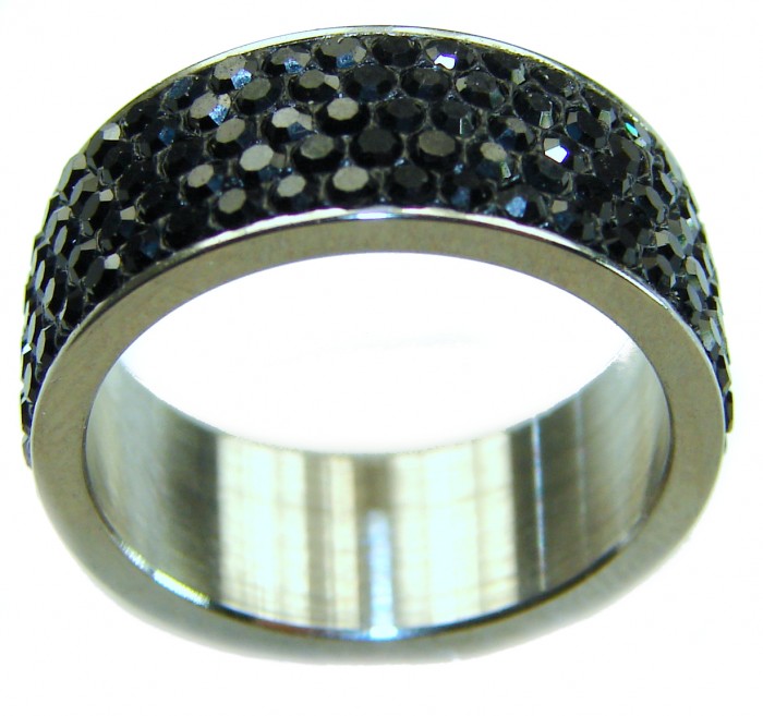 Most incredible 7.5 carat black Spinel .925 Sterling Silver handmade Cocktail Ring s. 7 - Black spinel ring on .925 sterling silver, close-up view