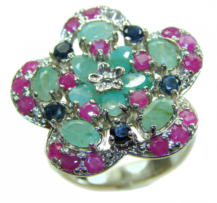 Giovanna - Authentic 17.9 carat COLOMBIAN EMERALD .925 Sterling Silver dipped in rhodium handcrafted Statement Ring size 7 - Floral ring with emeralds and sapphires, top view.