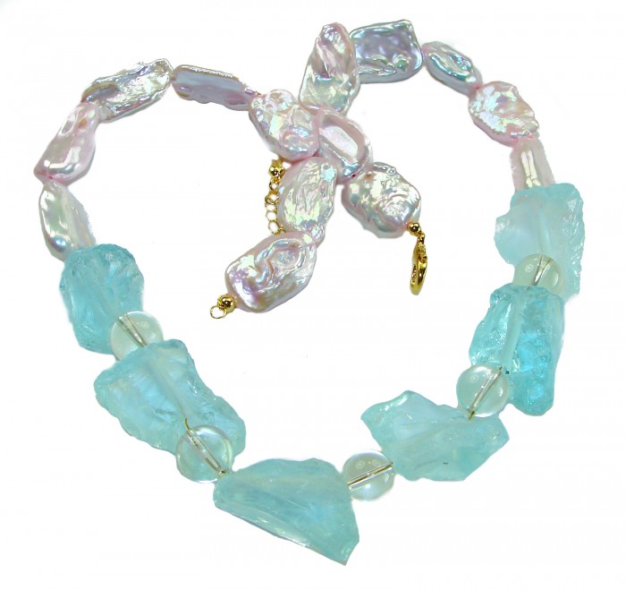 Sky and Ocean authentic rough Aquamarine Mother of Pearl 10k Gold over .925 Sterling Silver handcrafted STATEMENT Necklace - Necklace with rough aquamarine and pearl, top view with clasp detail